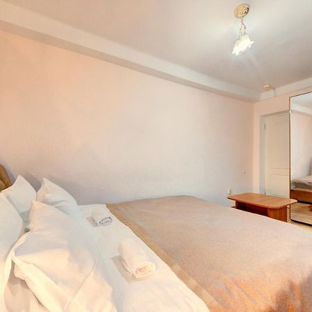 Holosiyvsky Hotel Kijów Zewnętrze zdjęcie