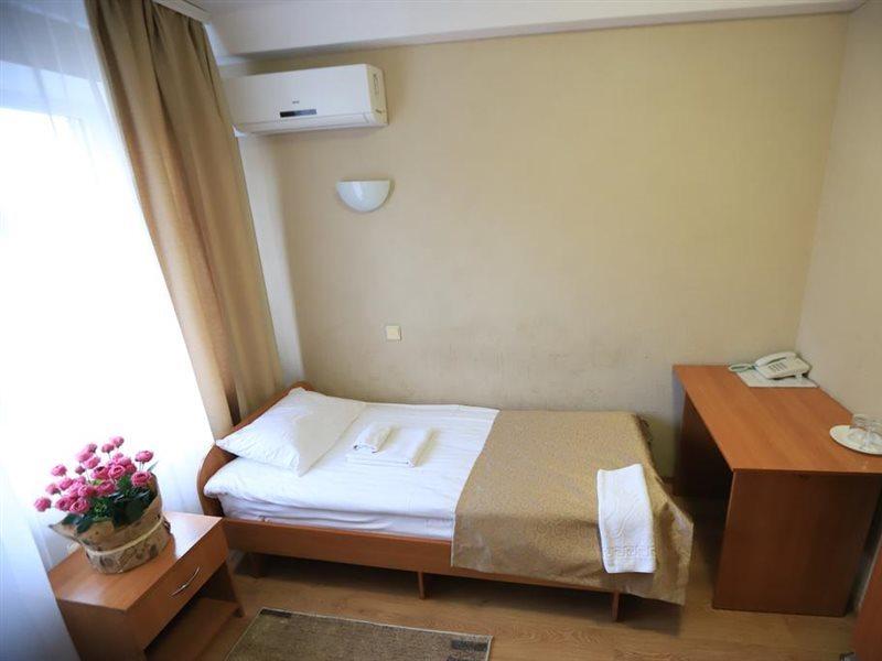 Holosiyvsky Hotel Kijów Zewnętrze zdjęcie