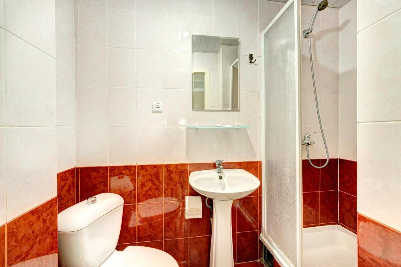 Holosiyvsky Hotel Kijów Zewnętrze zdjęcie