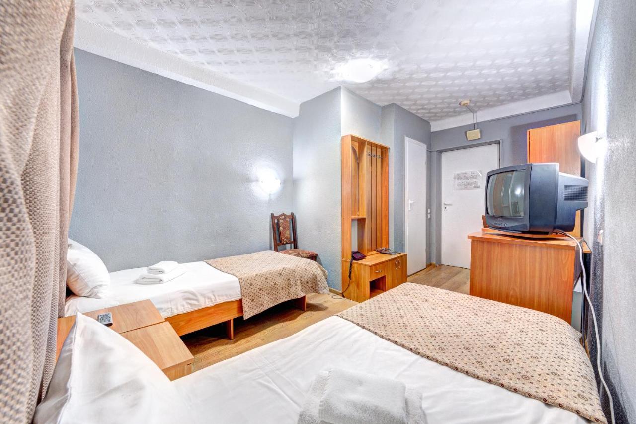 Holosiyvsky Hotel Kijów Zewnętrze zdjęcie