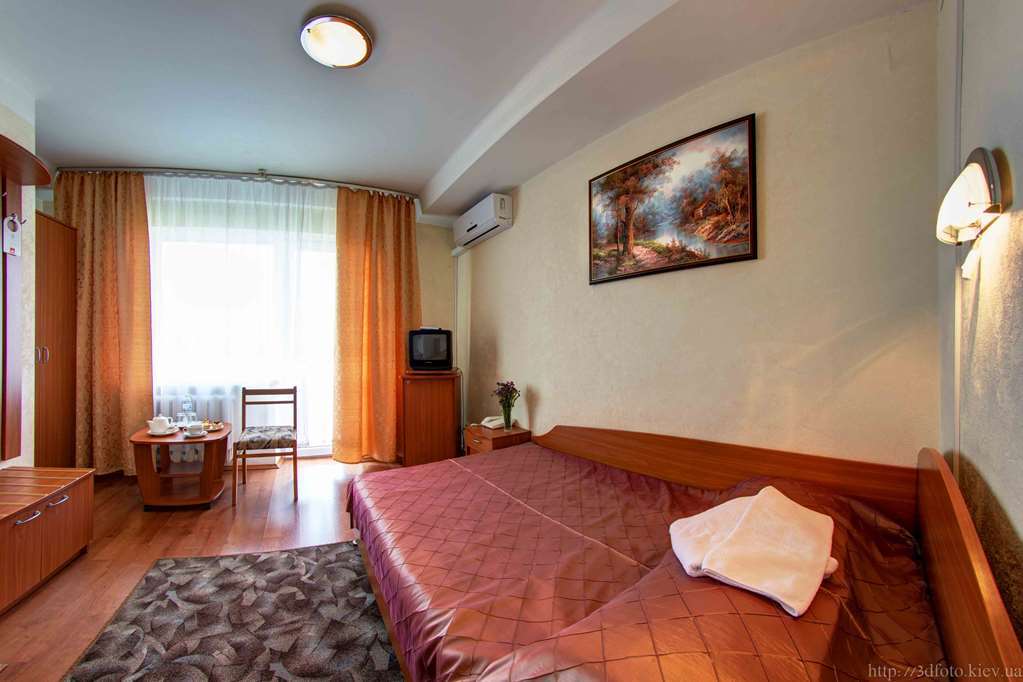 Holosiyvsky Hotel Kijów Pokój zdjęcie